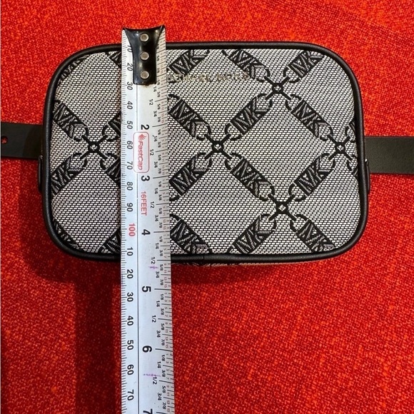❤️❤️❤️NEW Michael Kors Mini Belt Bag ❤️❤️❤️ - Picture 12 of 15